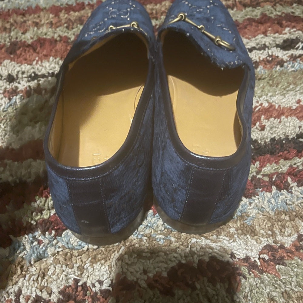 Gucci Navy Velvet Loafers with Gold Accents - Picture 2 of 5